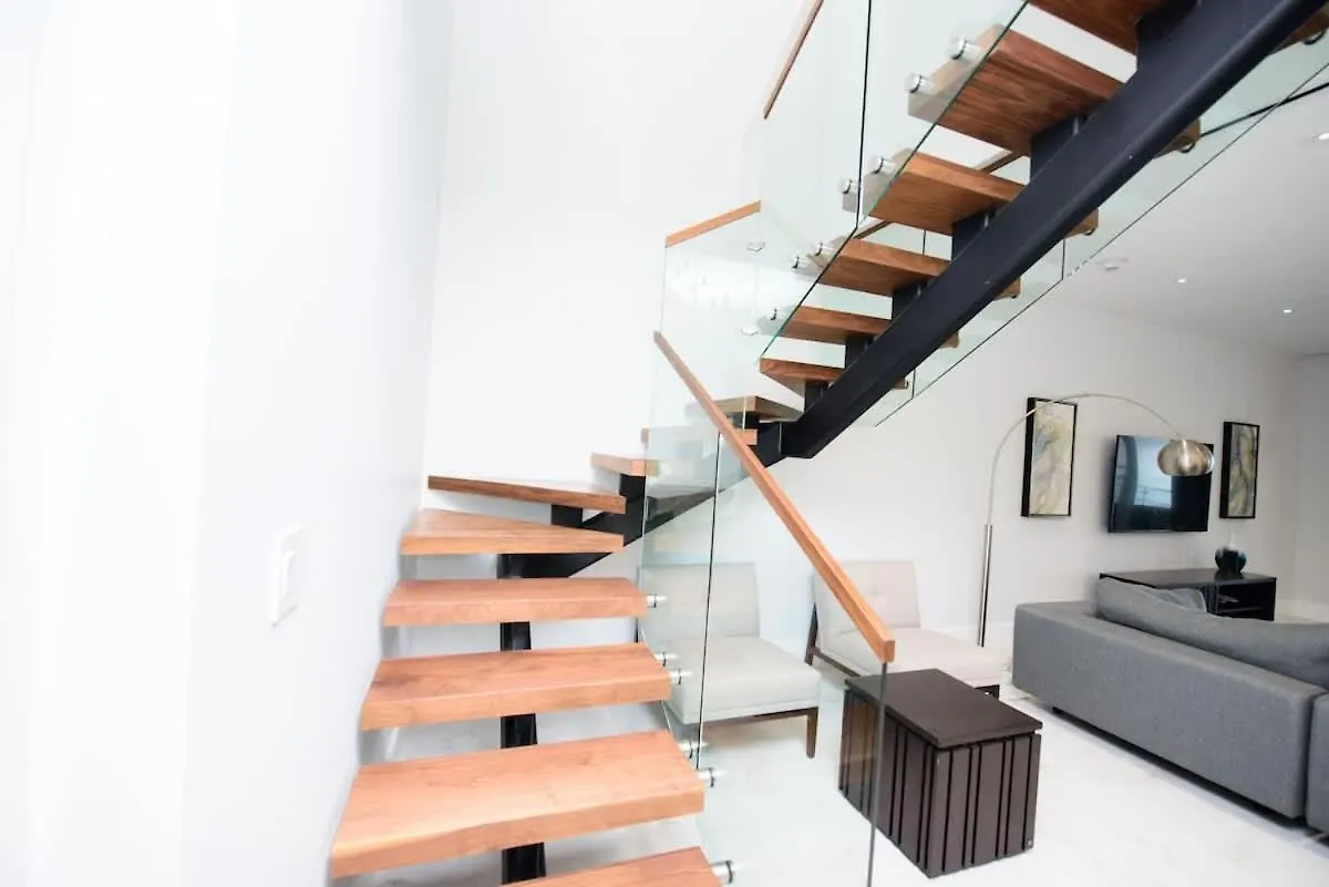 4 Bedroom Cable Beach Condo With Balcony Nassau Nyaraló