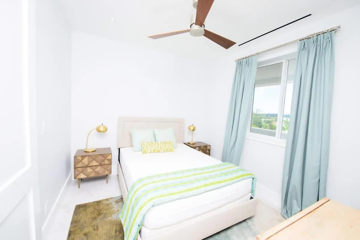 4 Bedroom Cable Beach Condo With Balcony Nassau